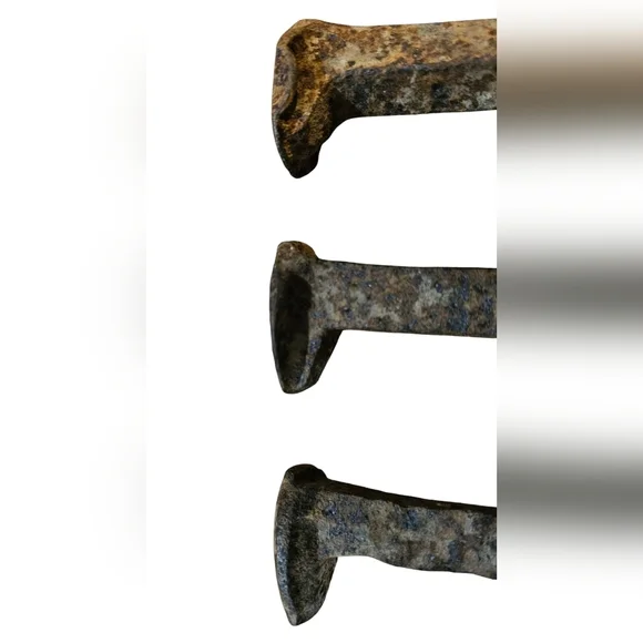 Vintage - Lot of 3 Rustic Distressed Rugged Railroad Spikes​​ - Picture 2 of 5